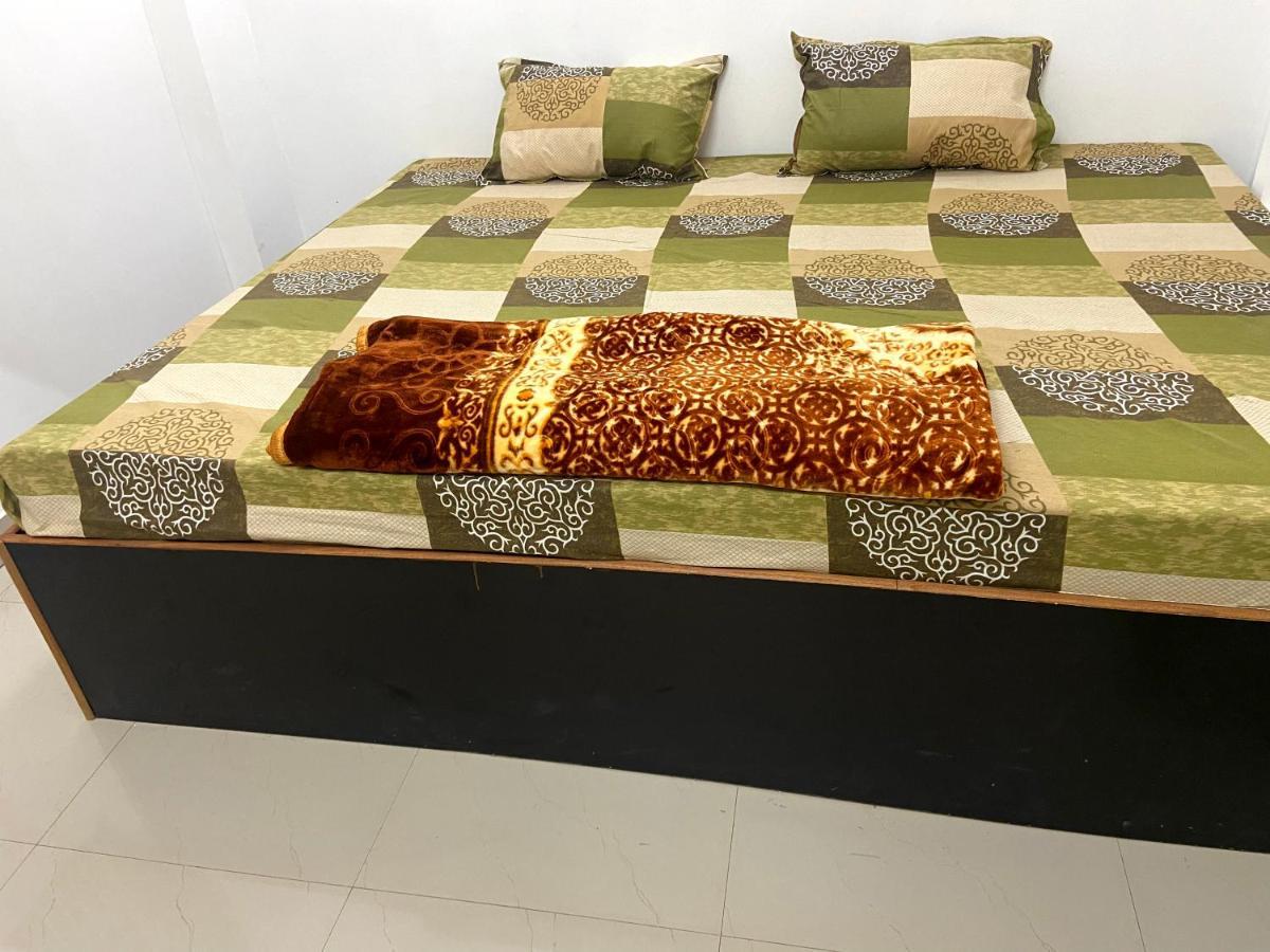 Garuda Guest House Varanasi Exterior foto